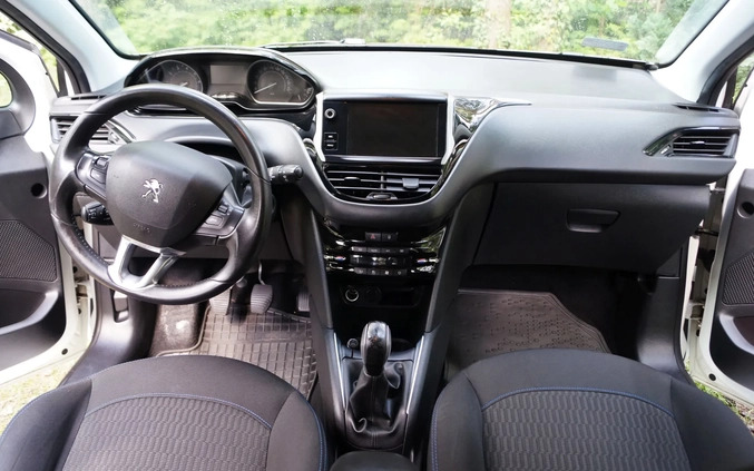Peugeot 208 cena 35500 przebieg: 100000, rok produkcji 2018 z Warszawa małe 742